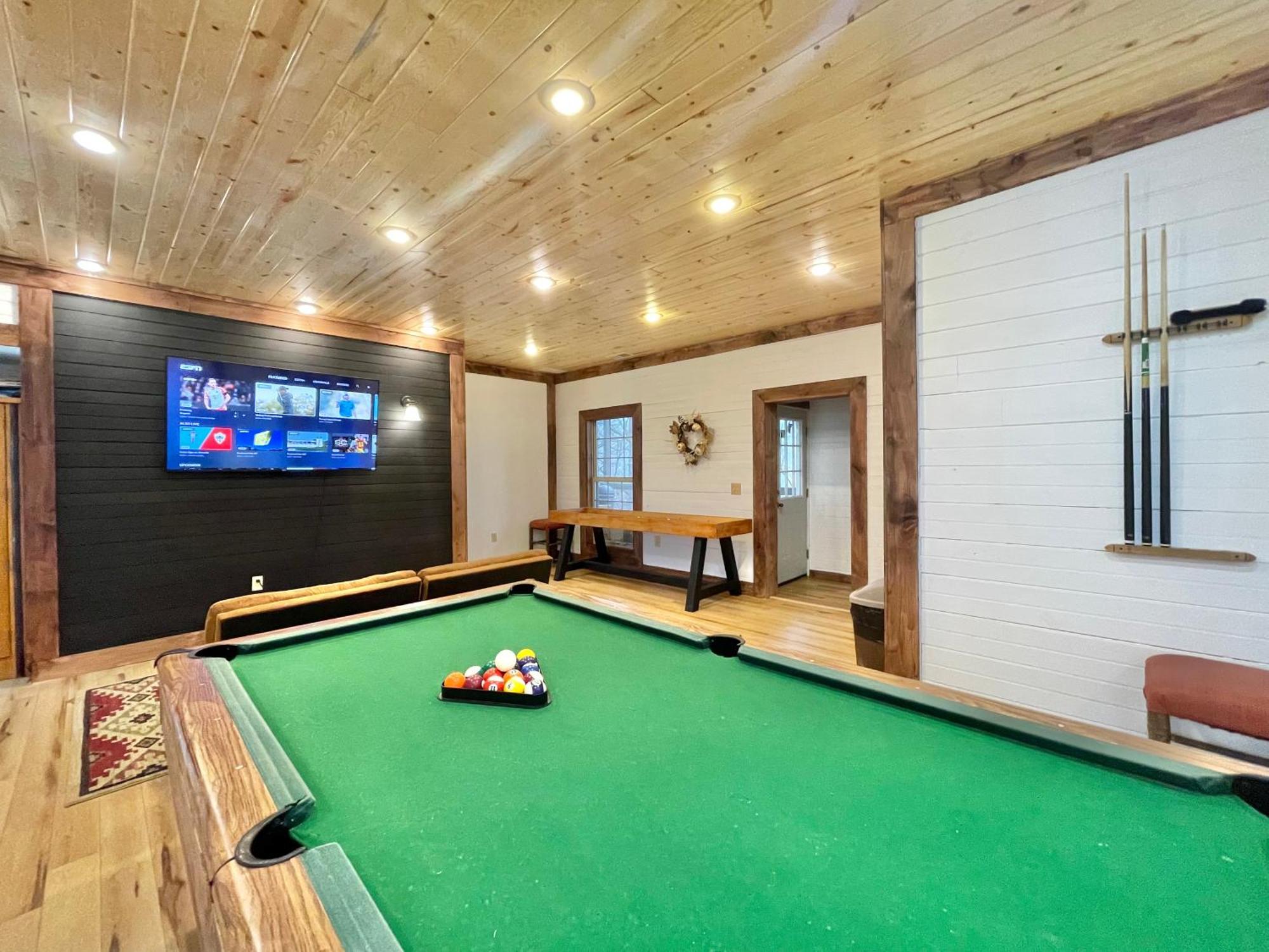 Lazy Bear Cabin Севьервилл Экстерьер фото