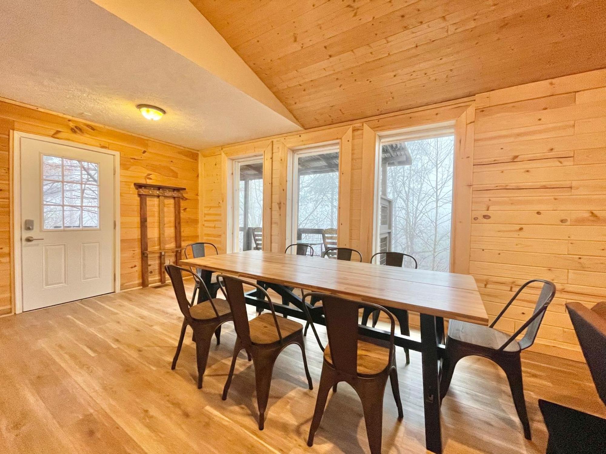 Lazy Bear Cabin Севьервилл Экстерьер фото