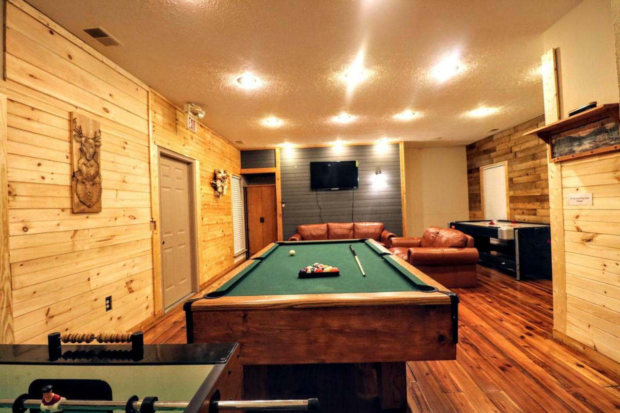 Lazy Bear Cabin Севьервилл Экстерьер фото