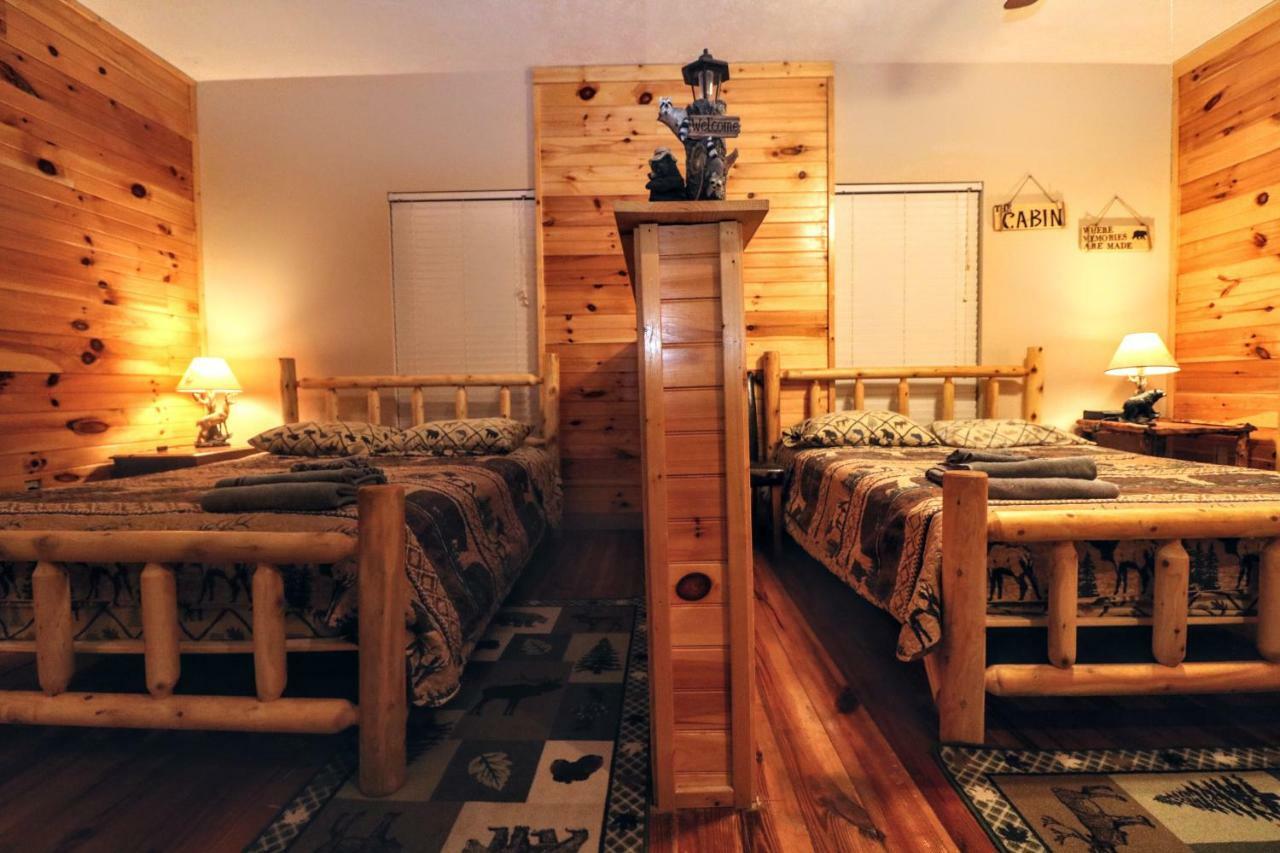 Lazy Bear Cabin Севьервилл Экстерьер фото